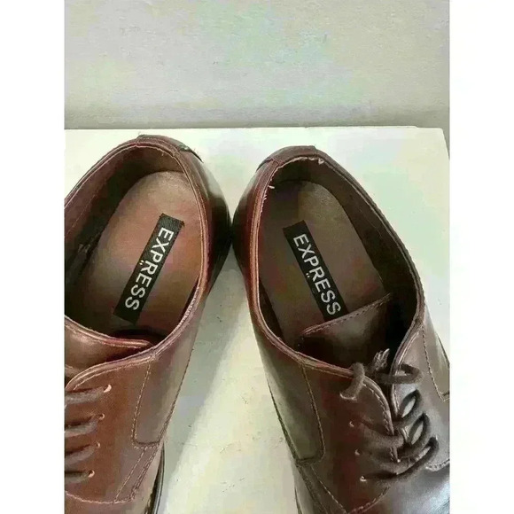 EUC Express Brown Men’s Dress Shoes Size 8 Oxford Style - Picture 7 of 9